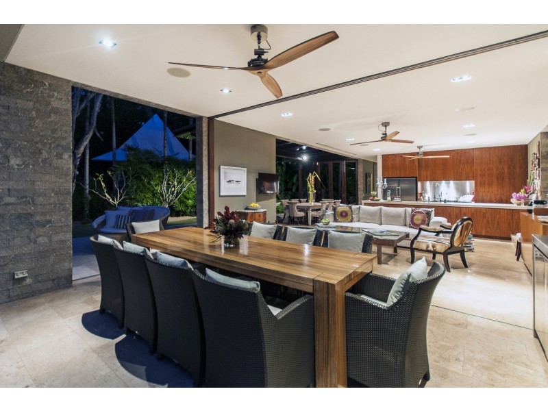 No.1 Beachfront Mirage, Port Douglas QLD 4877