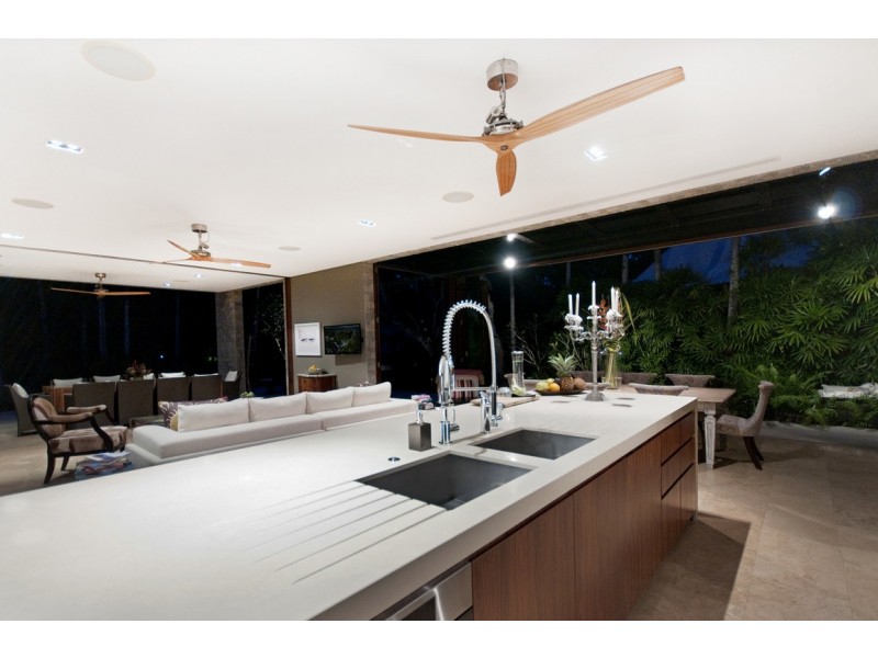 No.1 Beachfront Mirage, Port Douglas QLD 4877
