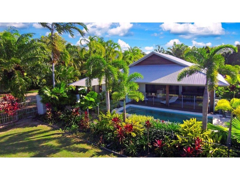 17 Cascade Drive, Port Douglas QLD 4877