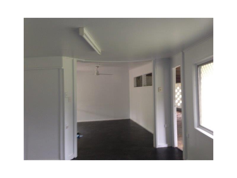 60 Esplanade, Wonga QLD 4873