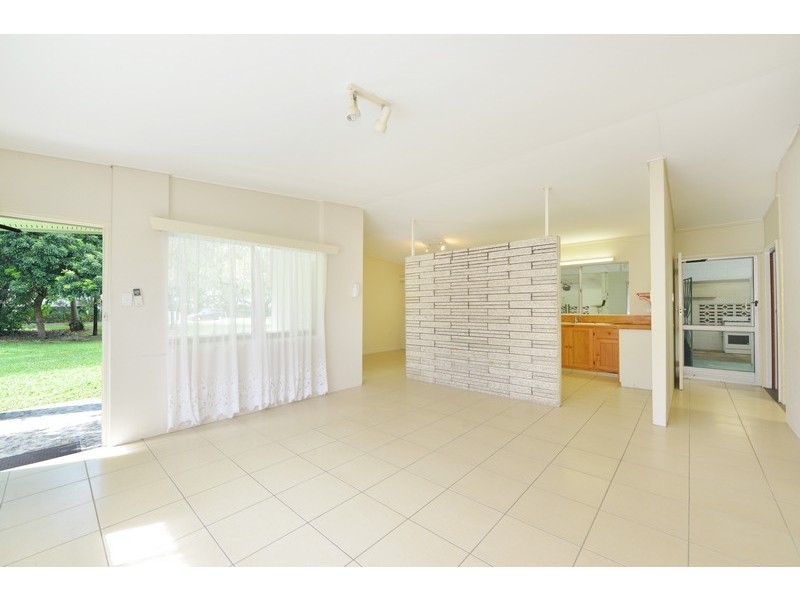 14 Esplanade, Wonga QLD 4873