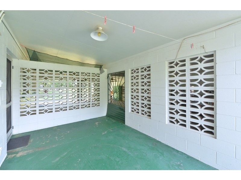 14 Esplanade, Wonga QLD 4873