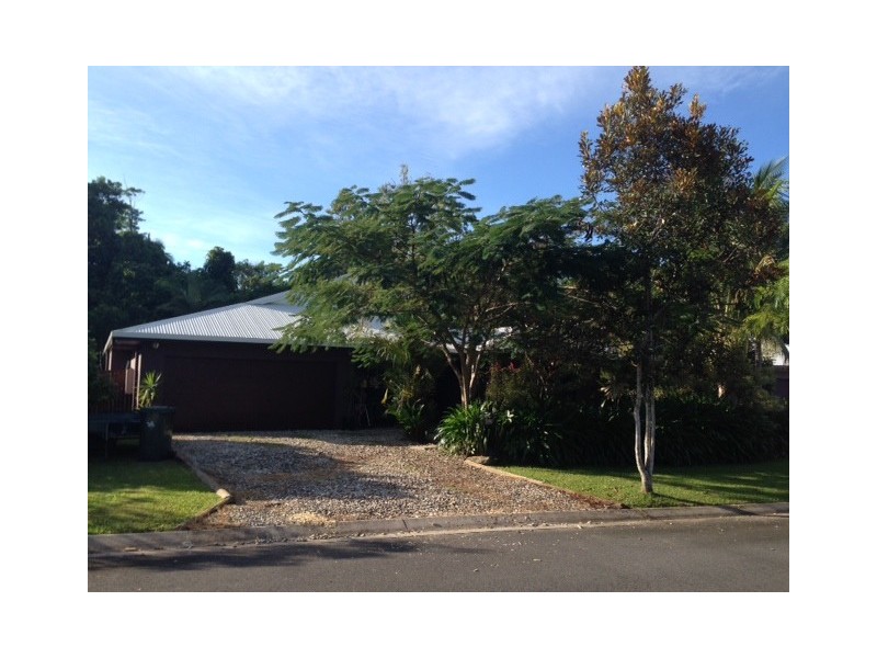 10 White Oak Avenue, Mossman QLD 4873