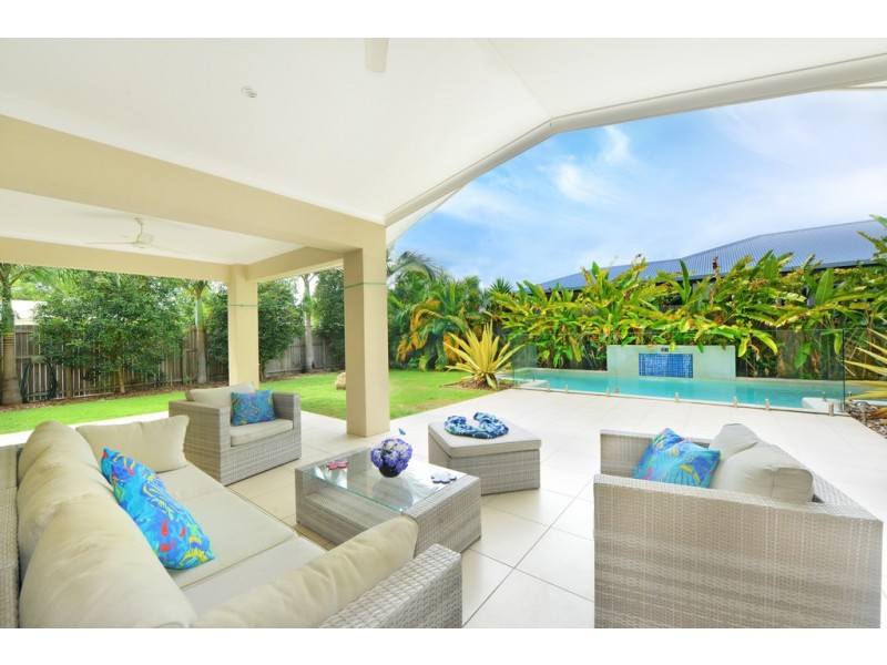 1 Bayil Drive, Cooya Beach QLD 4873