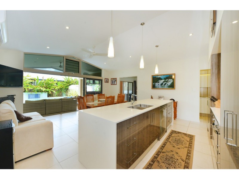 1 Bayil Drive, Cooya Beach QLD 4873