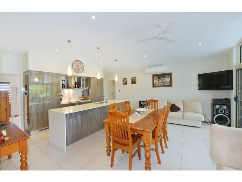 1 Bayil Drive, Cooya Beach QLD 4873