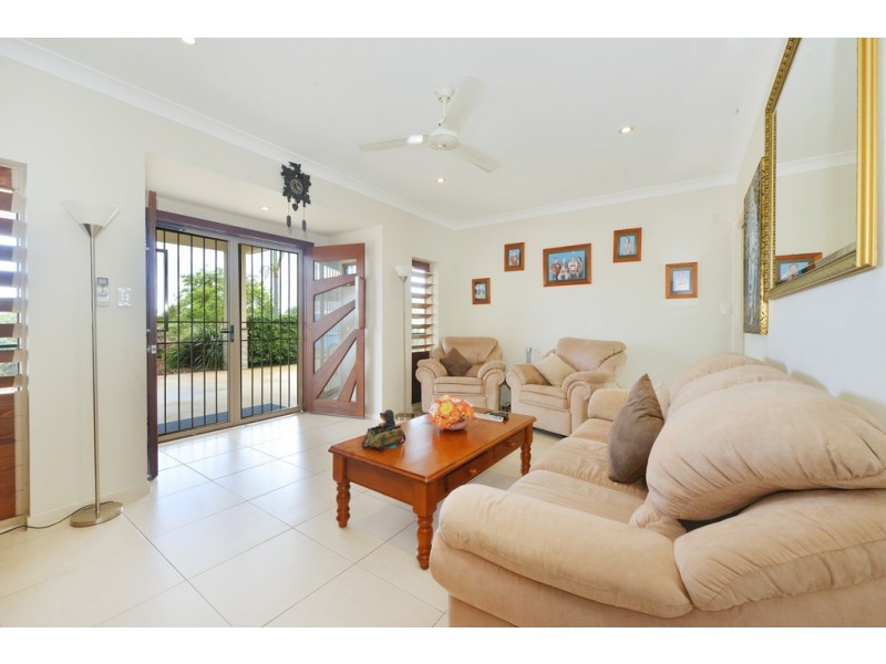 1 Bayil Drive, Cooya Beach QLD 4873