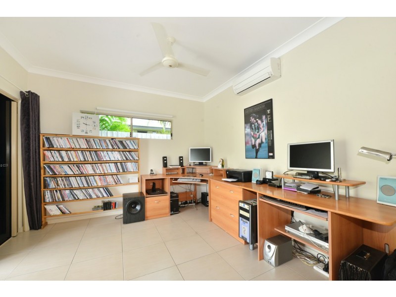1 Bayil Drive, Cooya Beach QLD 4873