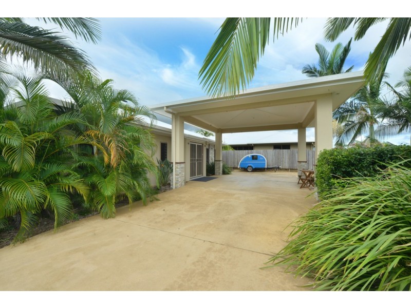1 Bayil Drive, Cooya Beach QLD 4873