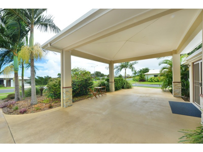 1 Bayil Drive, Cooya Beach QLD 4873