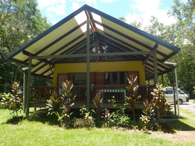 180 Silky Oak Road COW BAY, Daintree QLD 4873