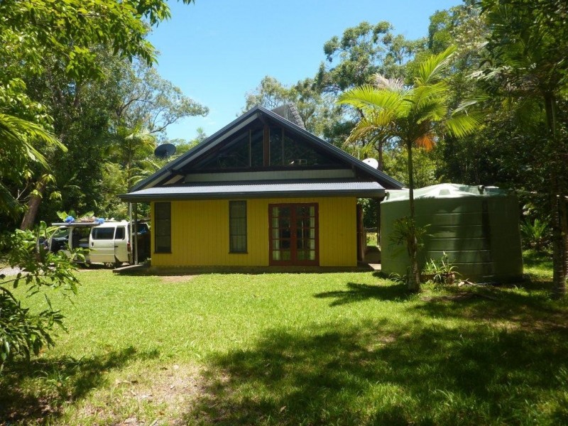 180 Silky Oak Road COW BAY, Daintree QLD 4873