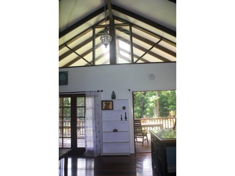 180 Silky Oak Road COW BAY, Daintree QLD 4873