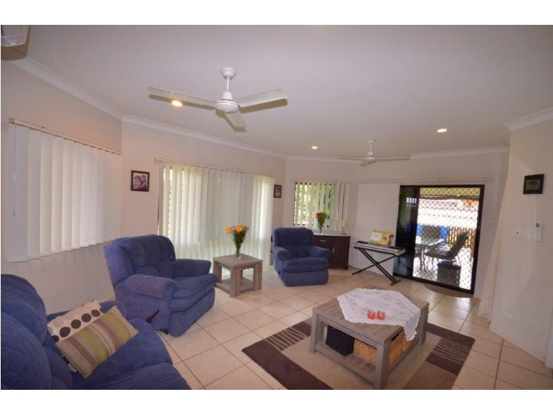 12 Satinash Street, Mossman QLD 4873