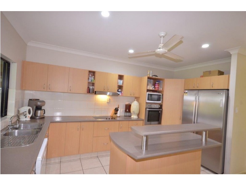 12 Satinash Street, Mossman QLD 4873