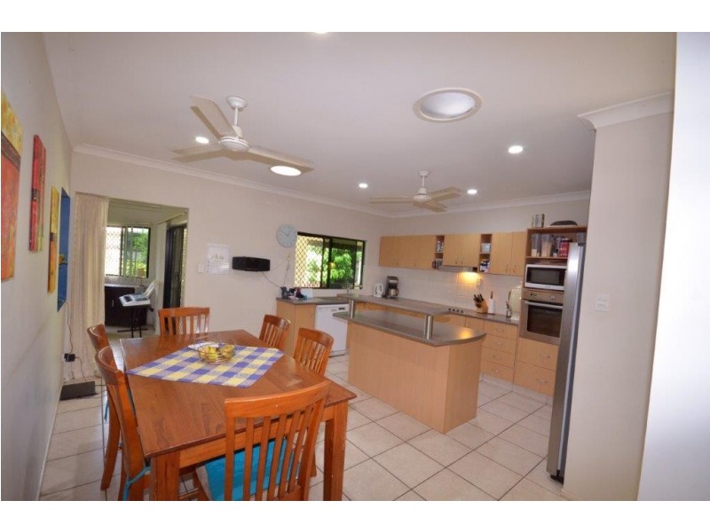 12 Satinash Street, Mossman QLD 4873