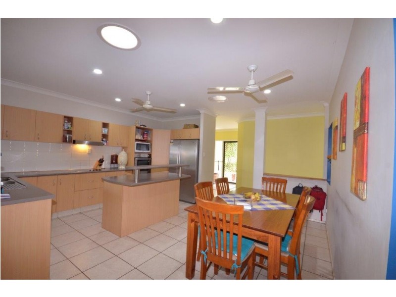 12 Satinash Street, Mossman QLD 4873