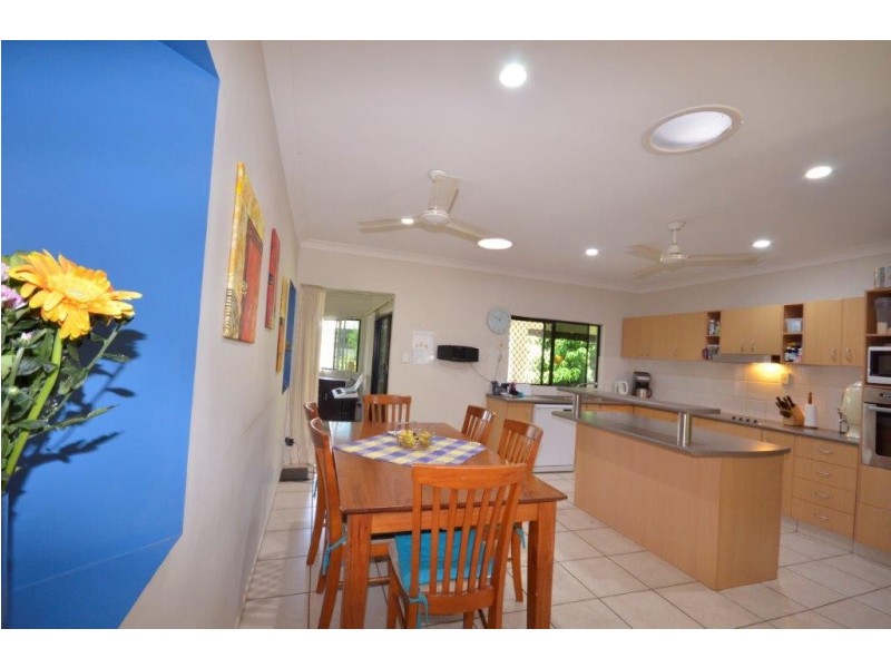 12 Satinash Street, Mossman QLD 4873