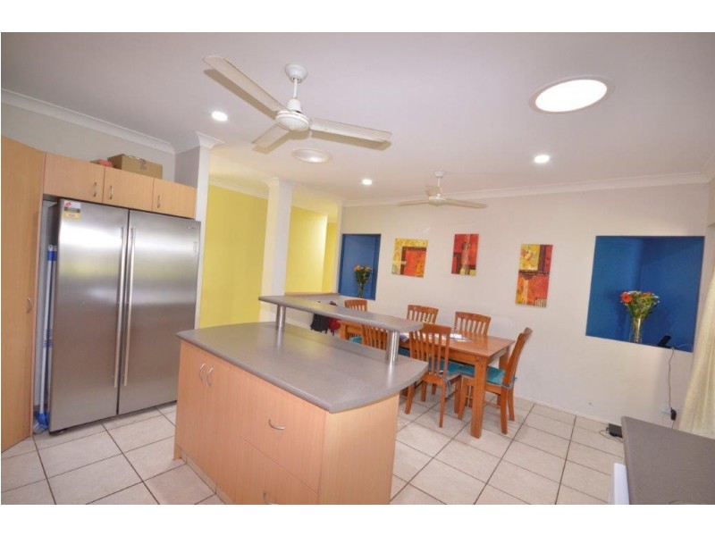 12 Satinash Street, Mossman QLD 4873