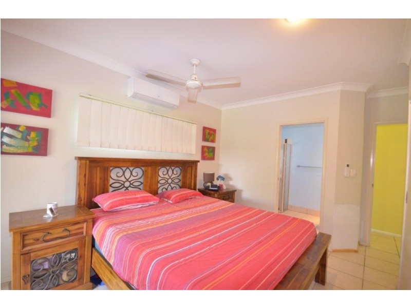 12 Satinash Street, Mossman QLD 4873