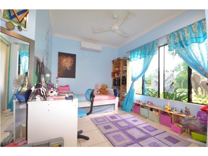 12 Satinash Street, Mossman QLD 4873