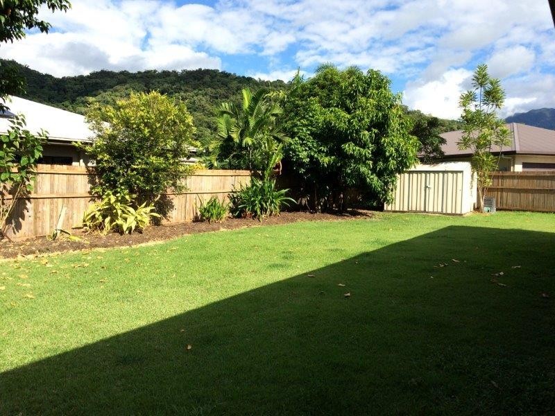 12 Satinash Street, Mossman QLD 4873
