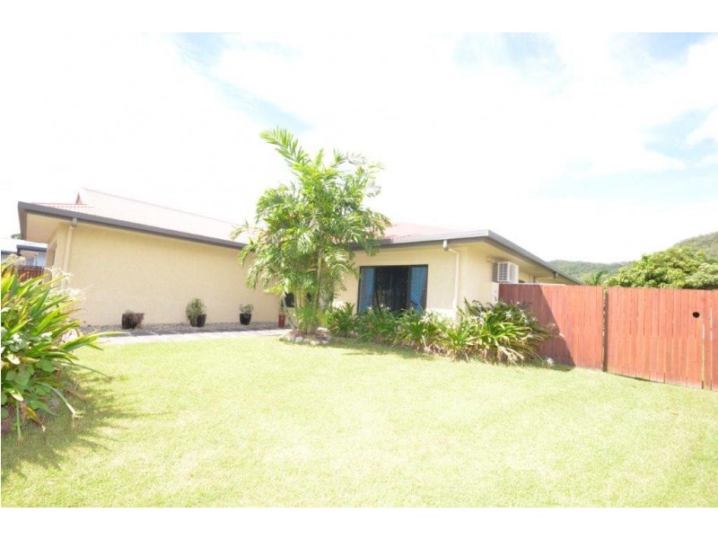 12 Satinash Street, Mossman QLD 4873