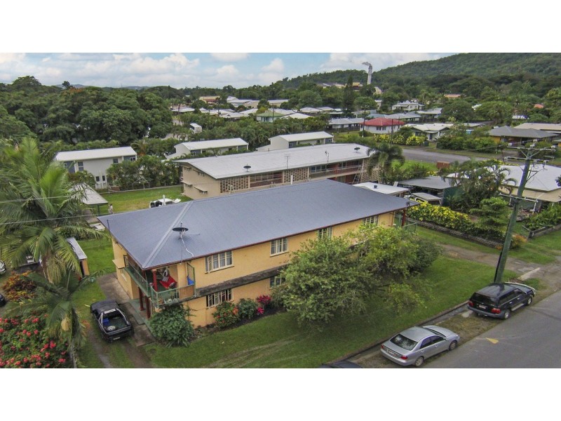 6 William Street, Mossman QLD 4873