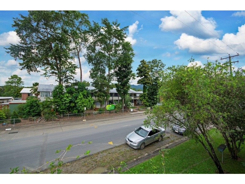 6 William Street, Mossman QLD 4873