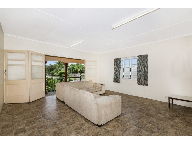 6 William Street, Mossman QLD 4873