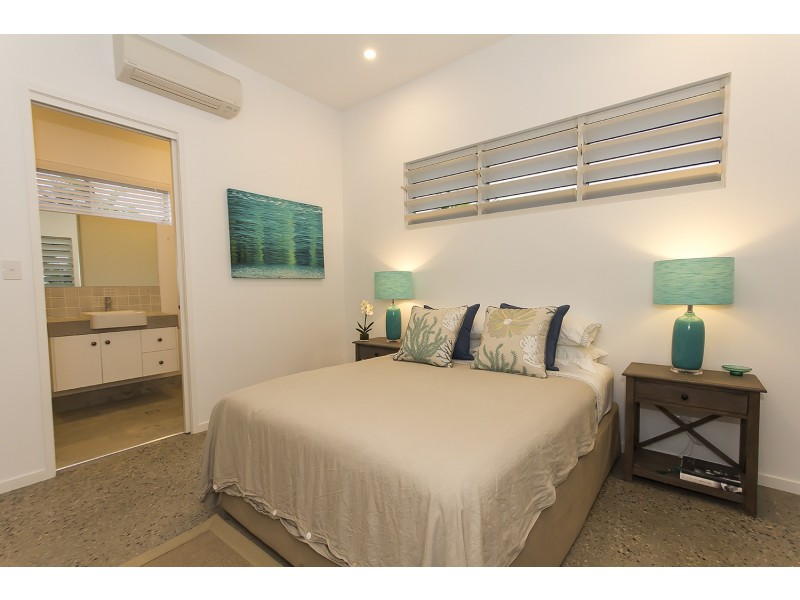 11 Craven Close (Port Beach Houses), Port Douglas QLD 4877