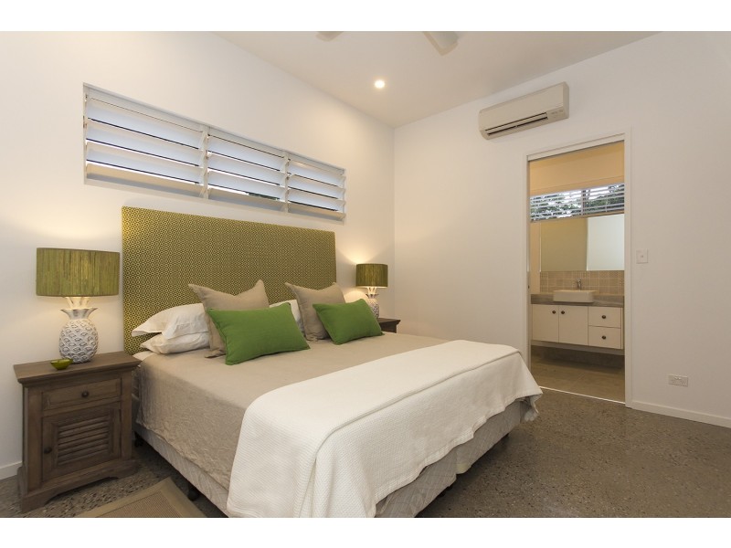 11 Craven Close (Port Beach Houses), Port Douglas QLD 4877