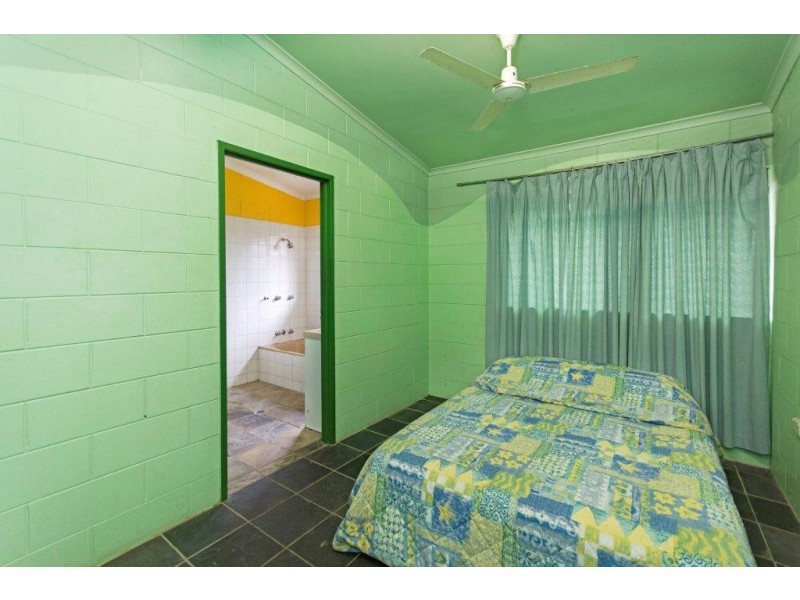 80 Cape Tribulation Road, Daintree QLD 4873