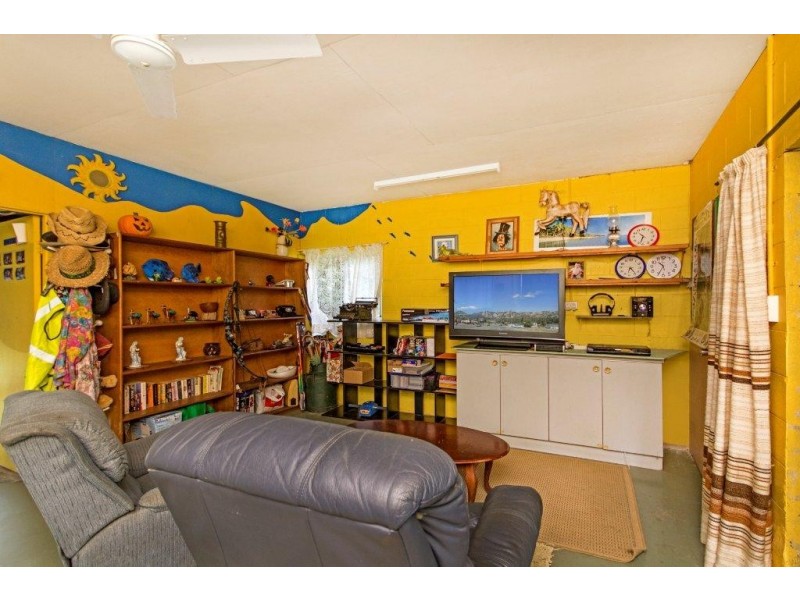 80 Cape Tribulation Road, Daintree QLD 4873