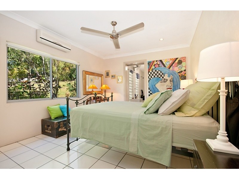 27 Jabeva Close, Miallo QLD 4873