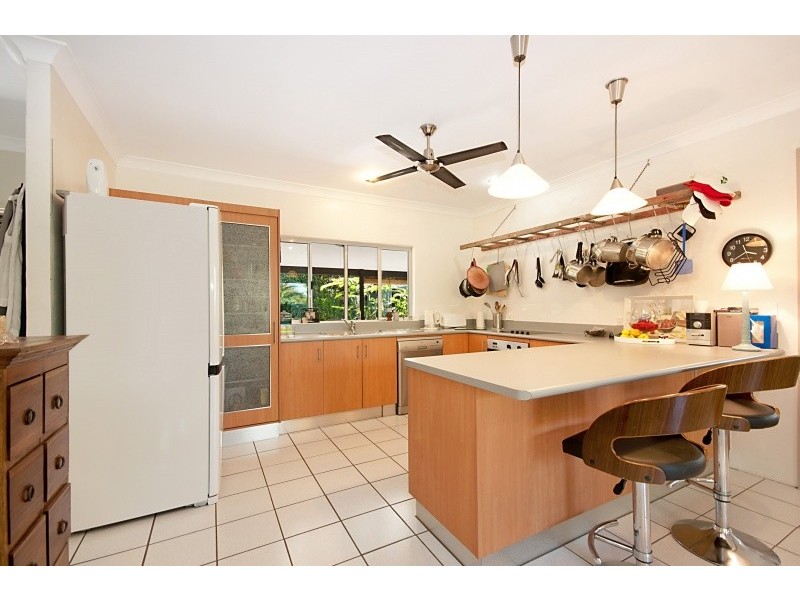 27 Jabeva Close, Miallo QLD 4873