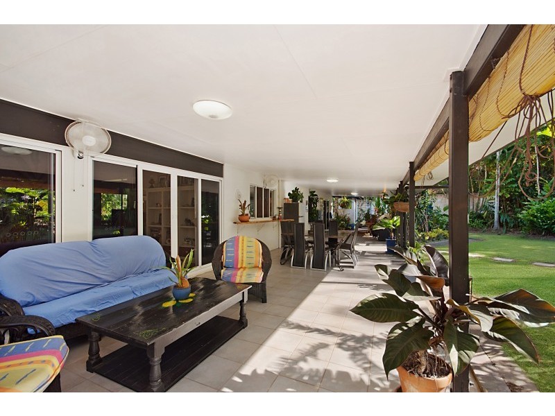27 Jabeva Close, Miallo QLD 4873
