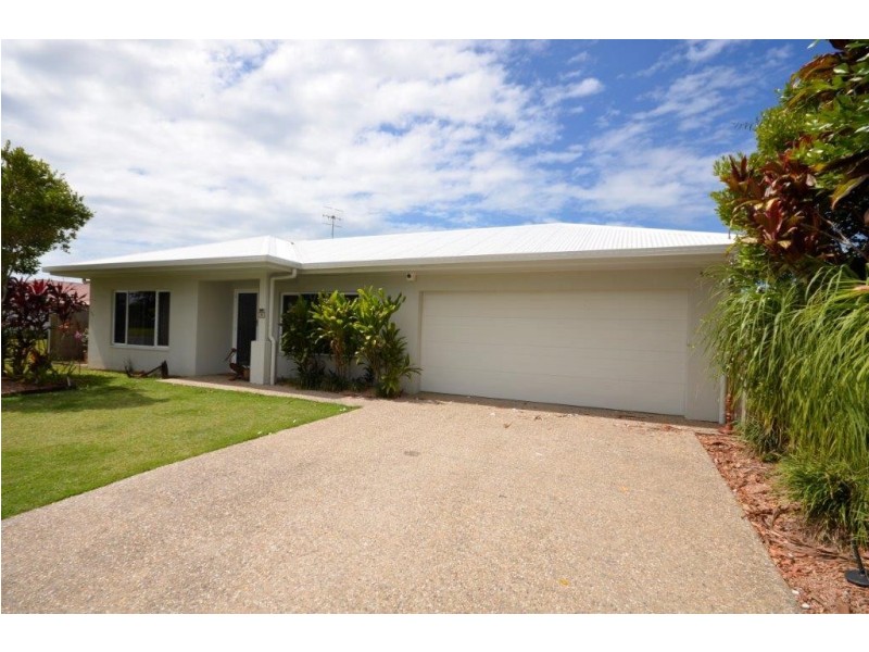 38 Riflebird Crescent, Mossman QLD 4873