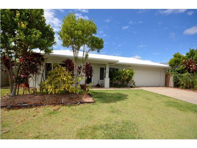 38 Riflebird Crescent, Mossman QLD 4873