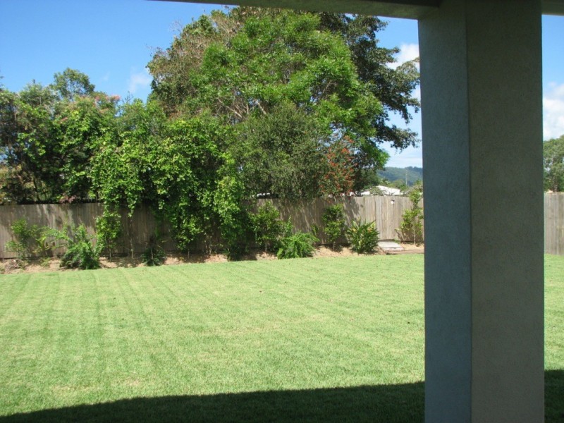 38 Riflebird Crescent, Mossman QLD 4873