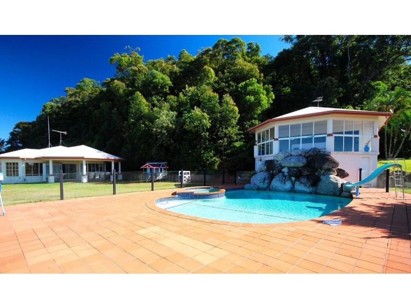 11 Hibiscus Court, Rocky Point QLD 4873