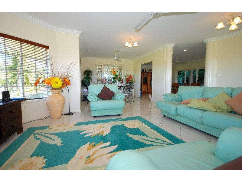 11 Hibiscus Court, Rocky Point QLD 4873