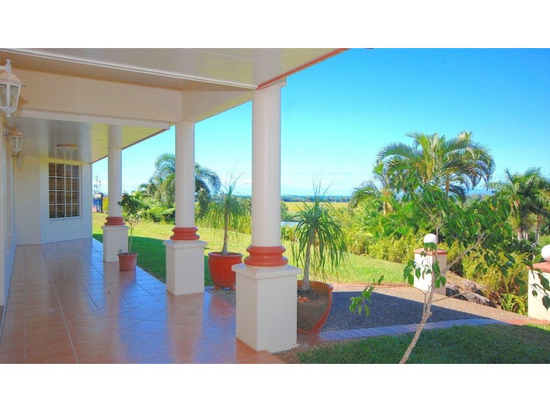 11 Hibiscus Court, Rocky Point QLD 4873