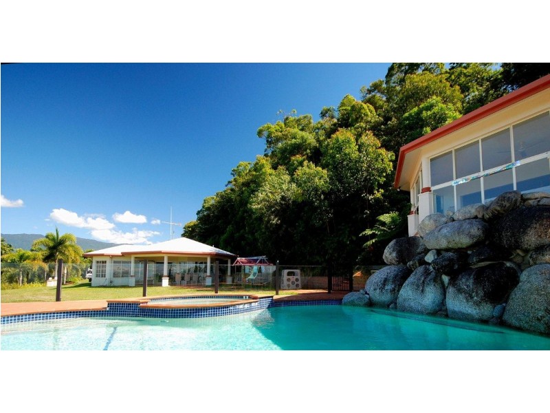 11 Hibiscus Court, Rocky Point QLD 4873