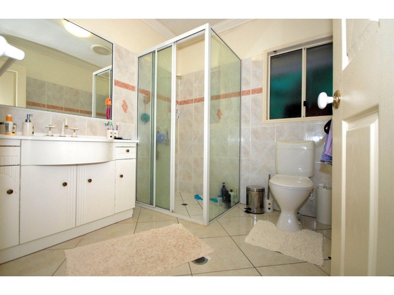 11 Hibiscus Court, Rocky Point QLD 4873