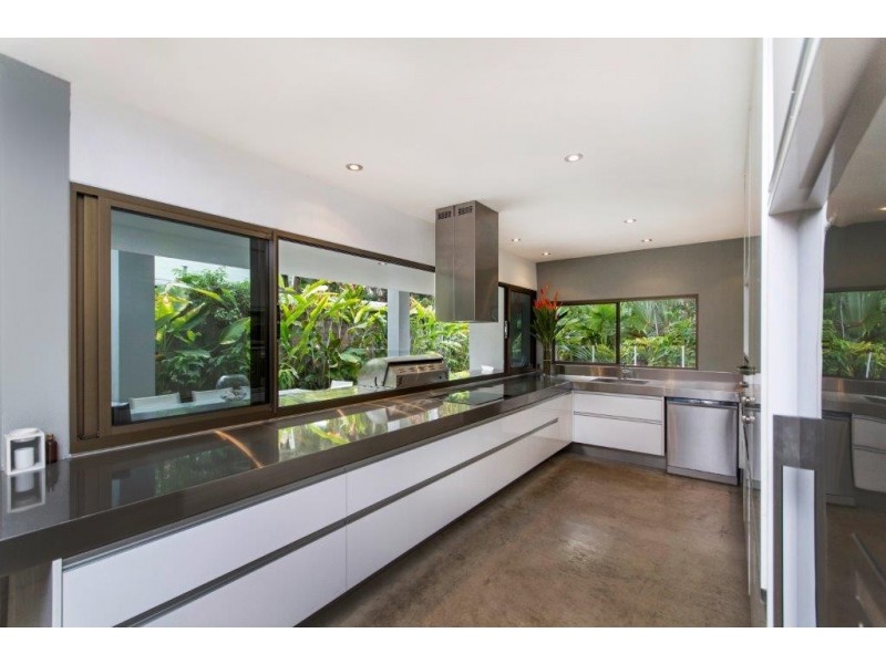 34 Sorrento Crescent, Port Douglas QLD 4877