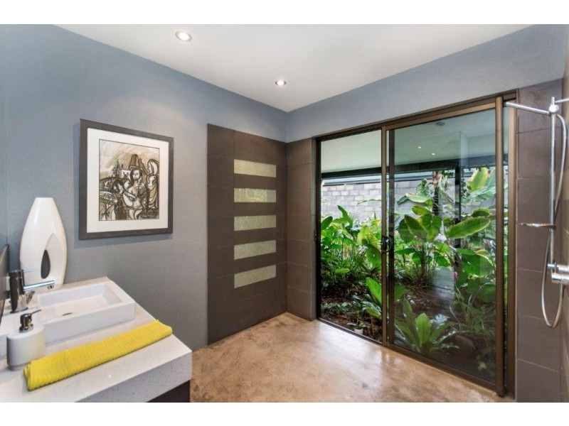 34 Sorrento Crescent, Port Douglas QLD 4877