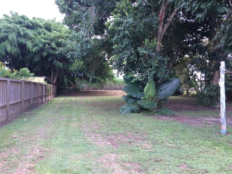 32 Marine Parade, Newell QLD 4873