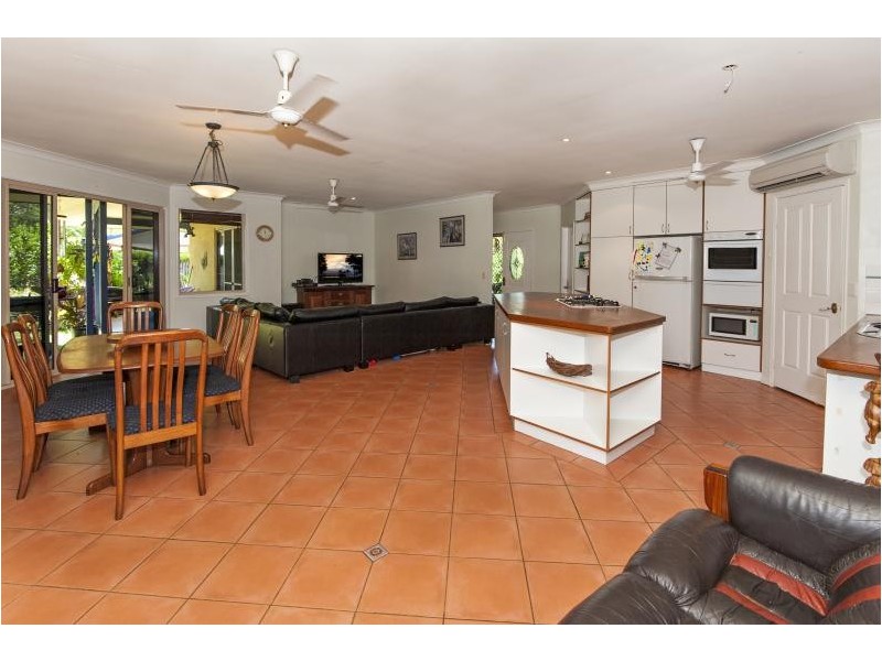6 Billfish Close, Wonga QLD 4873