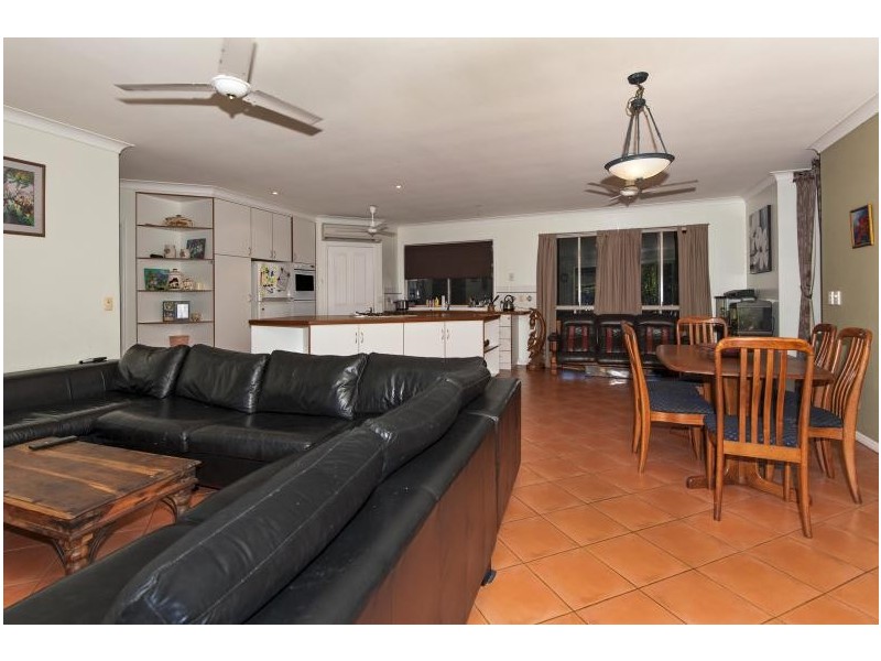 6 Billfish Close, Wonga QLD 4873
